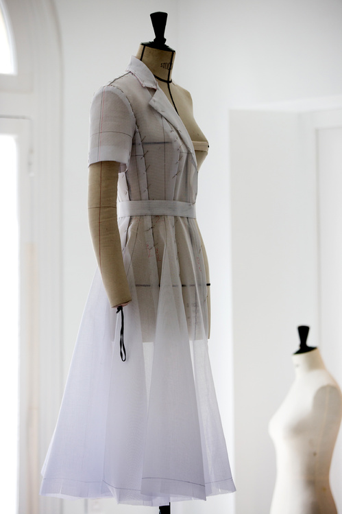 dior_k_dunst_yellow_img7_jpg_9210_north_499x_white